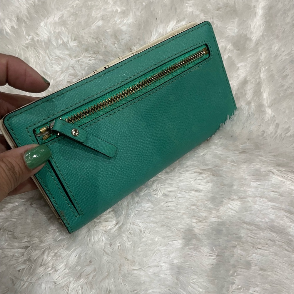 Kate Spada wallet. - Picture 2 of 3